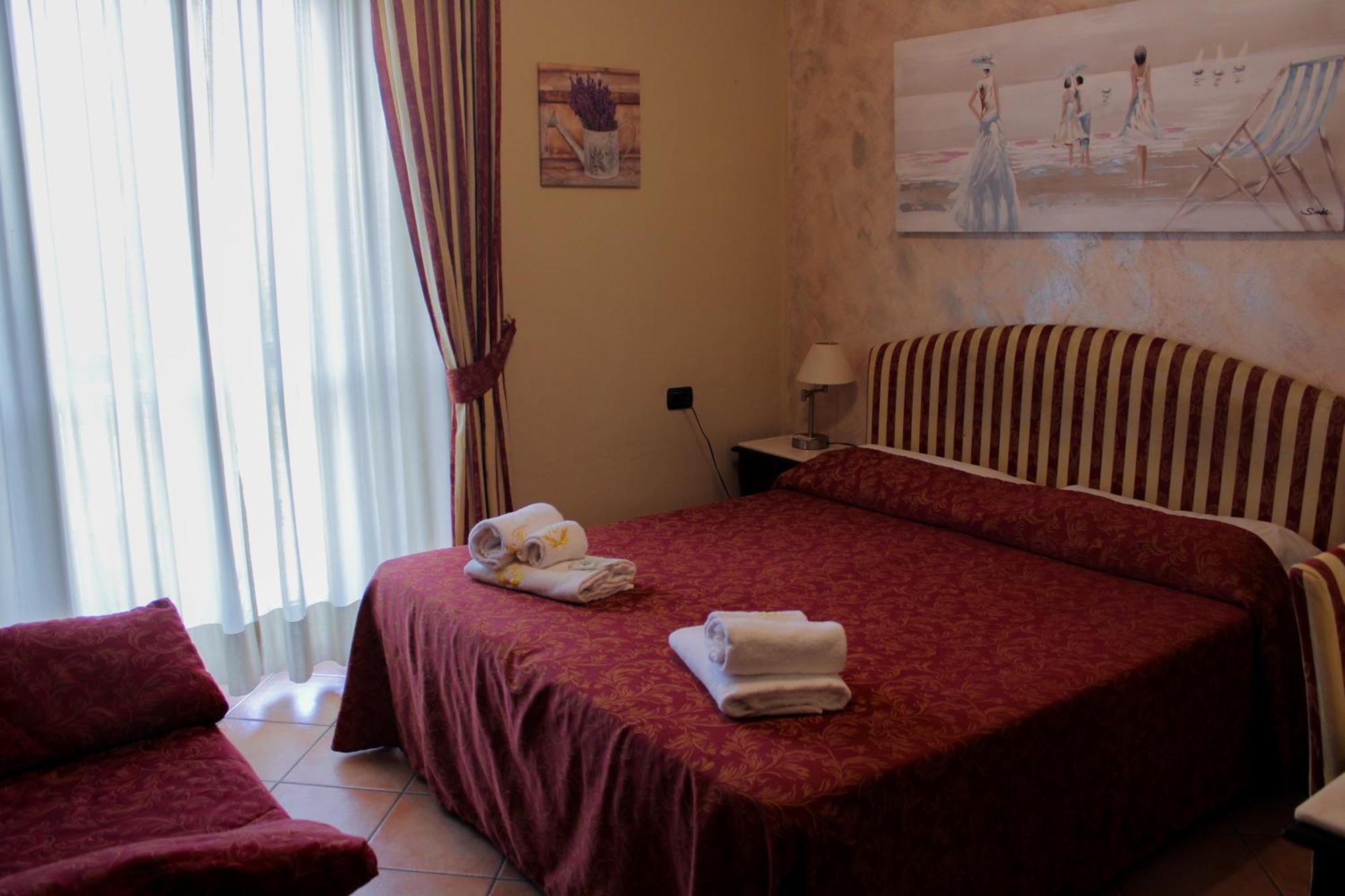 Hotel Sicilia Milan Exterior photo